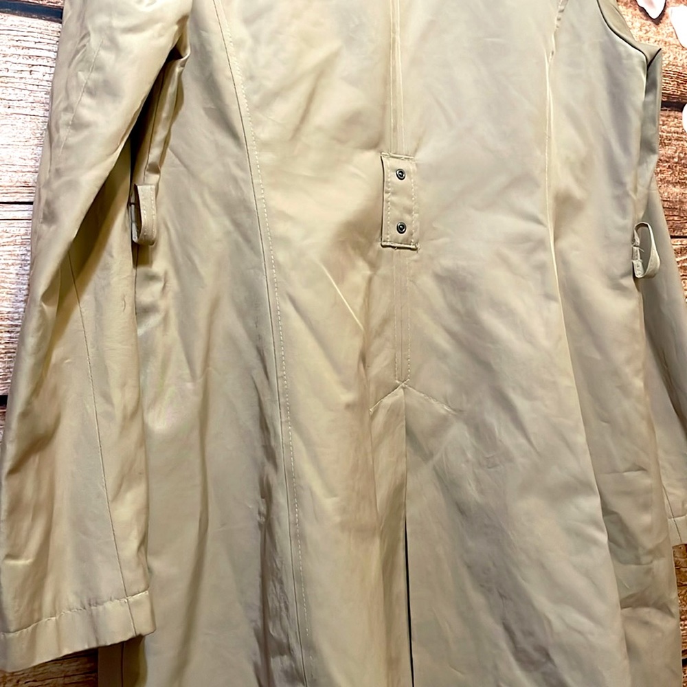 DKNY trench coat - Picture 12 of 13